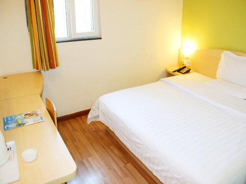 7Days Inn Jingmen Huyaguan Exterior photo